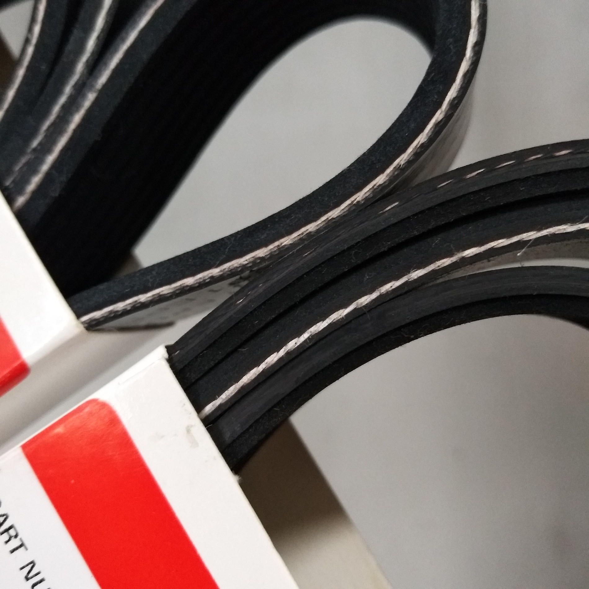 خرید V-belts PK-Belts For Cummins Diesel Engine Spare Parts,V-belts PK-Belts For Cummins Diesel Engine Spare Parts قیمت,V-belts PK-Belts For Cummins Diesel Engine Spare Parts مارک های,V-belts PK-Belts For Cummins Diesel Engine Spare Parts سازنده,V-belts PK-Belts For Cummins Diesel Engine Spare Parts نقل قول,V-belts PK-Belts For Cummins Diesel Engine Spare Parts شرکت,